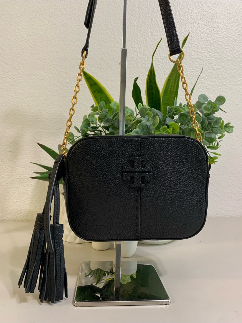 👜💕 Tory Burch Black Leather Crossbody Camera Bag with Tassel